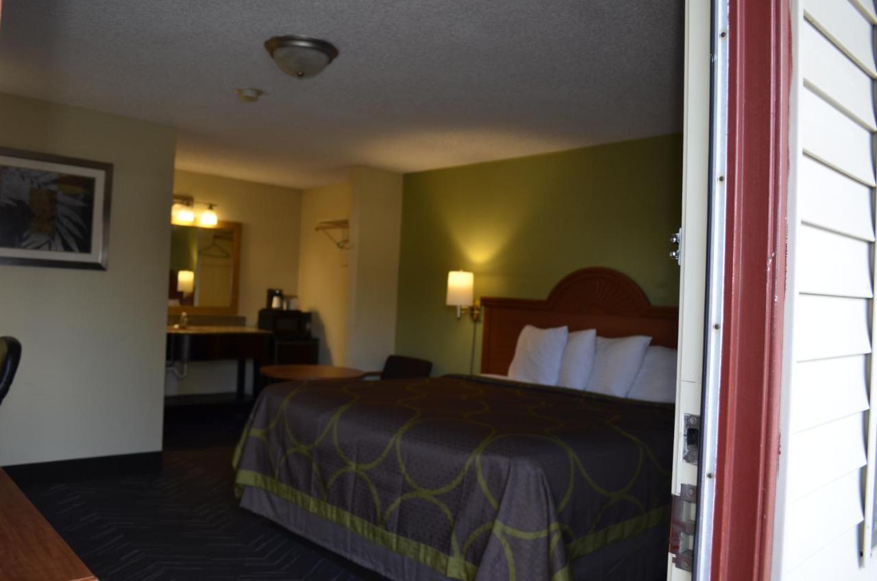 Budget Inn Williamsville Eksteriør billede