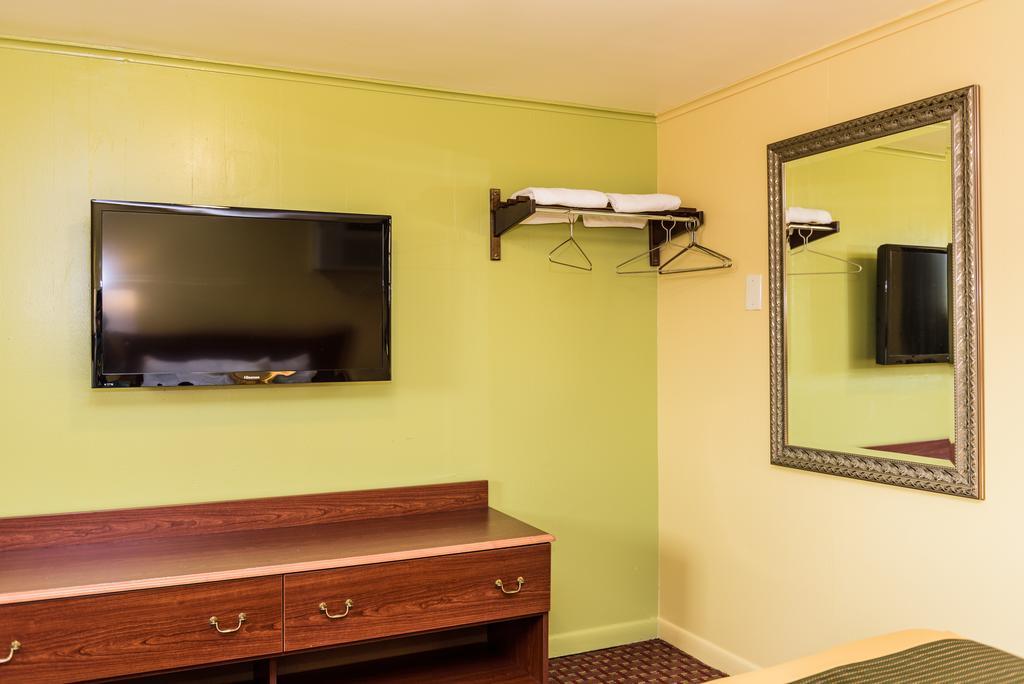 Budget Inn Williamsville Eksteriør billede