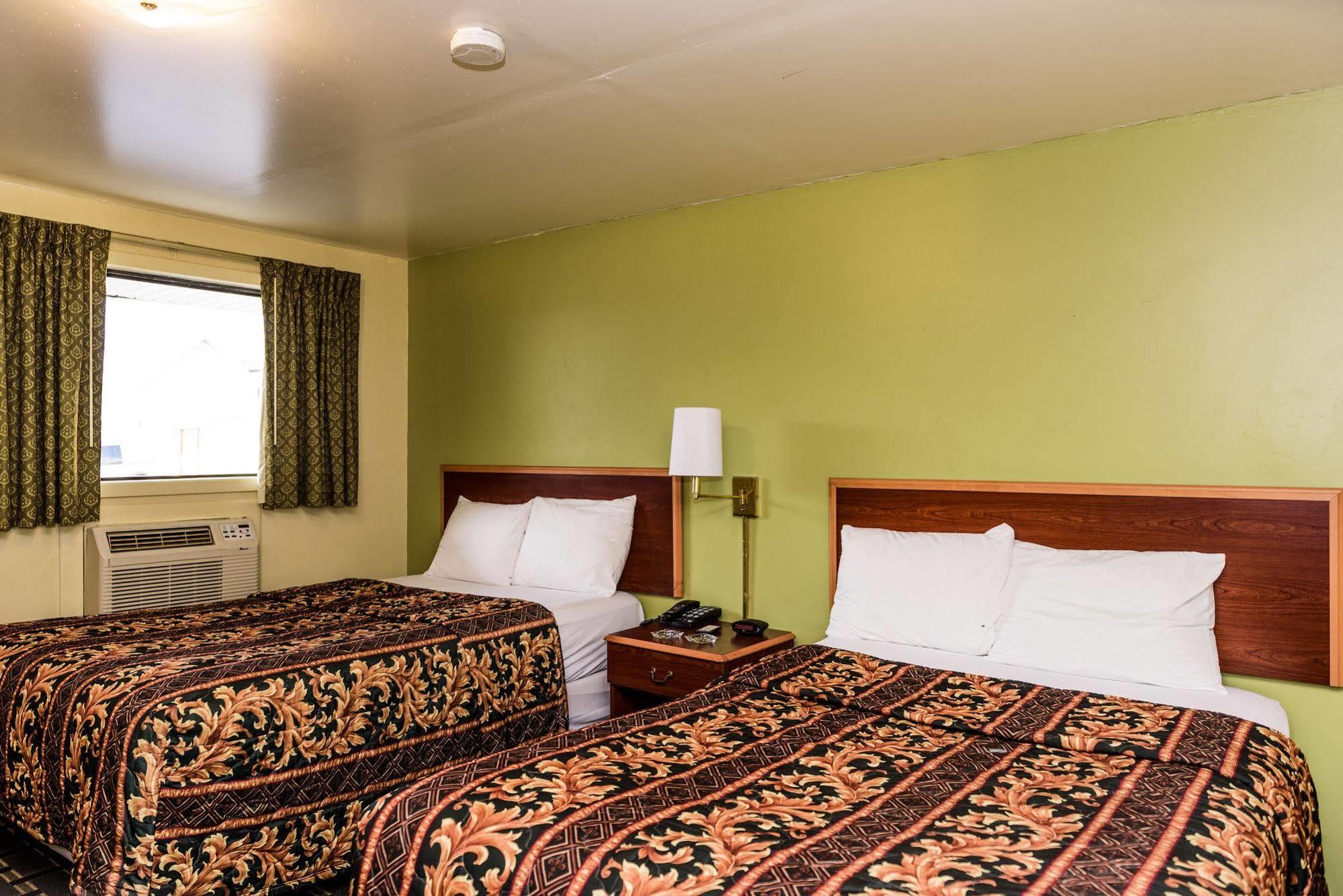 Budget Inn Williamsville Eksteriør billede