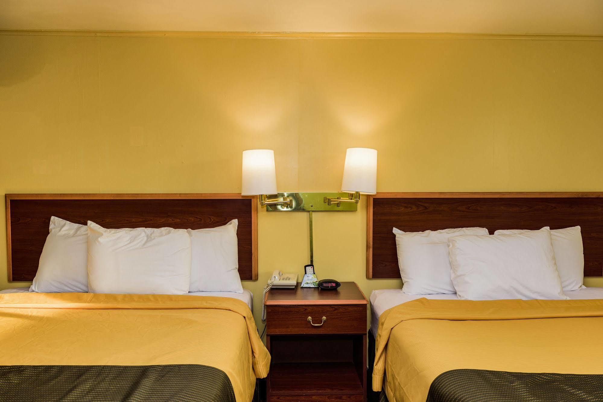 Budget Inn Williamsville Eksteriør billede